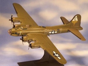 Dragon-B-17F-25-Flying-Fortress-034-The-Duchess-034-DW51003