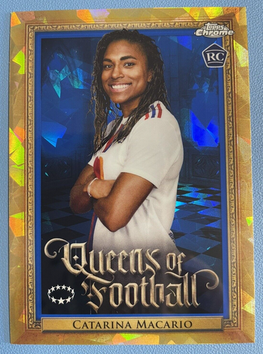 2023 Topps Chrome Sapphire UEFA Women's Queens of Football Catarina Macario RC - Picture 2 of 4