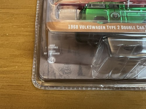 2024 Greenlight Smokey Bear Series 4 1968 Volkswagen Chase Green Ladder Truck - Picture 4 of 8