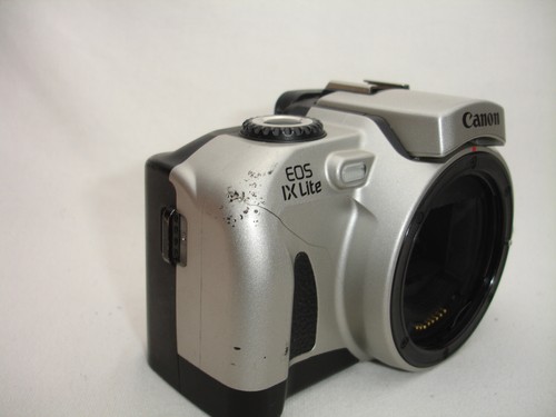 Canon EOS IX Lite 35mm APS Film Camera Body Only sn3000987 - Picture 5 of 9