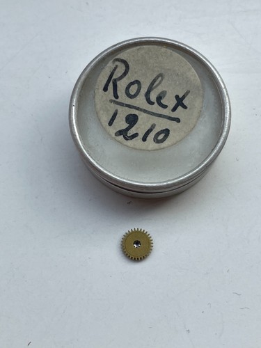NOS Rolex 1210 Minute Wheel Part 7568 - Picture 2 of 2