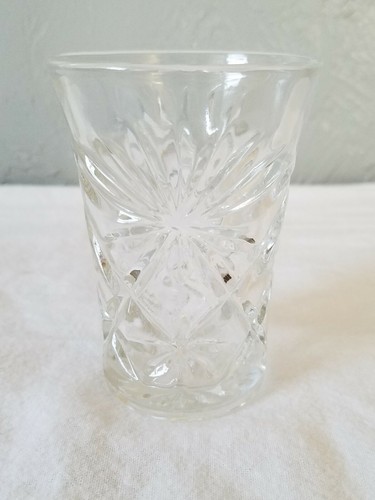 Anchor Hocking frühes amerikanisches vorgeschnittenes 3 1/2 Zoll Saftglas - Bild 1 von 7