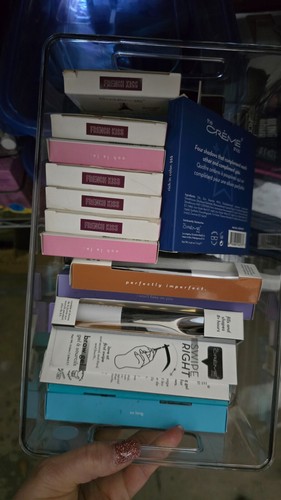 Cosmetics - Health & Beauty Lot - Picture 9 of 13