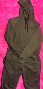 new nike sweatsuit