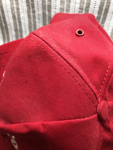 Cappello da camionista vintage Marlboro rosso a scatto regolabile firmato fascia Mel McDaniel - Foto 6 di 7