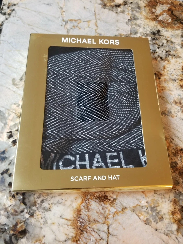 2pc Set MICHAEL KORS Black Zig Zag Silver Metallic Print Muffler Beanie & Scarf - Image 4 of 4