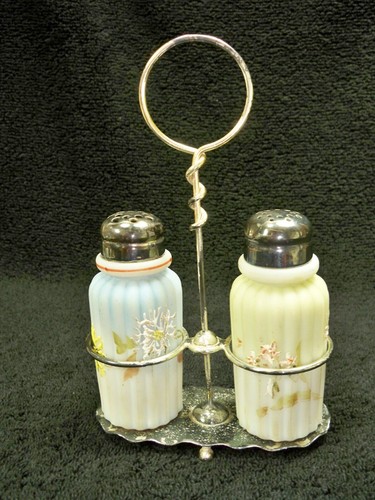 Mt Washington RIBBED PILLAR SHAKERS Pair Antique Salt &Pepper SilverPlate Holder - Picture 10 of 13