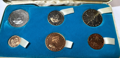 1971 Isle of Man 6 coin PROOF set in original white box - Picture 2 of 6
