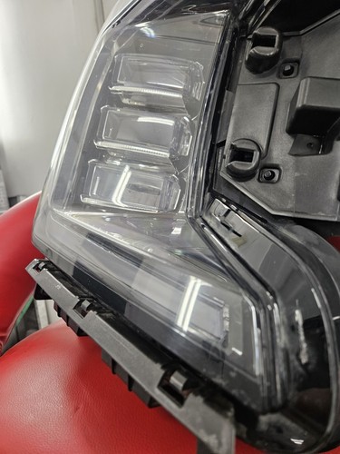 2021-2023 GMC Yukon Denali/XL Denali RH Right Headlight Full LED OEM Genuine! - Picture 3 of 13