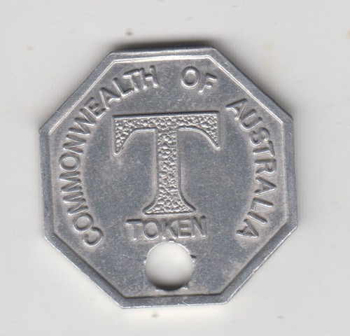 Token Commonwealth of Australia "T" 29mm aluminium octagonal used for tea - Imagen 1 de 2