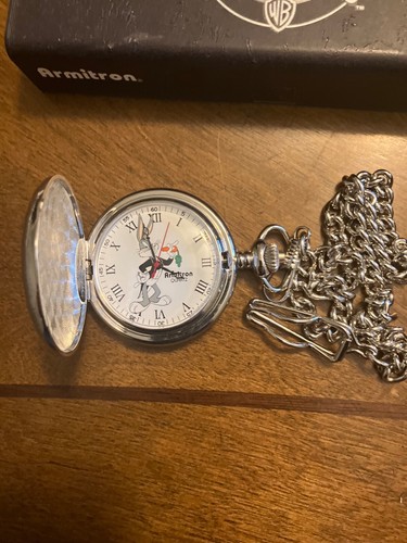 Vintage Bugs Bunny Armitron Pocket Watch - Picture 2 of 6