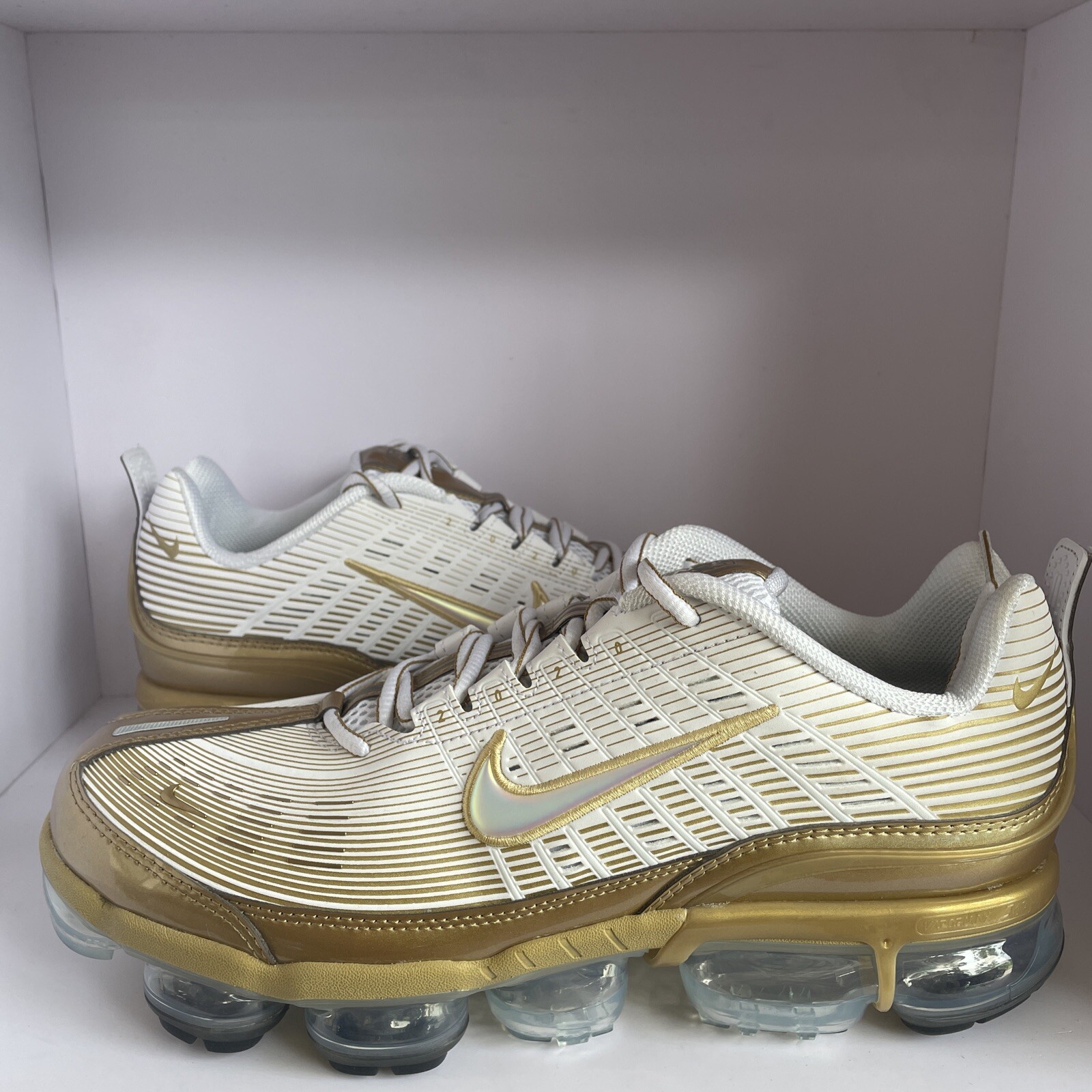 nike vapormax 360 metallic gold