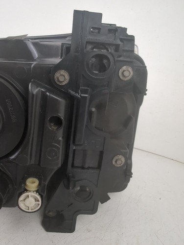 Faro/Faro Xenon Range Rover Sport 2011-2013 (lato guidatore) - Foto 6 di 8
