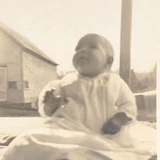 Antique Vintage Photo Candid Snapshot Baby BEATRICE ELIZABETH SAWYER Lily Bay,ME