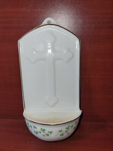 ROYAL TARA Bone China Holy Water Cross Shamrock Fine Bone China Ireland - Picture 1 of 3