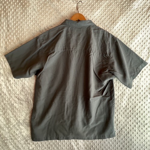 Pineapple Collection Men's Button Up Dark Shirt Size Medium M - Picture 13 of 15