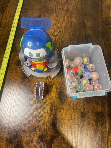 Disney Cars Squinkies Globie Dispenser Globe Set Playset w/ 50+ Squinkies