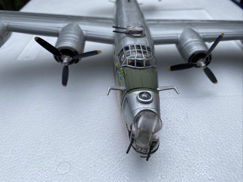 Corgi Consolidated B-24J Liberator ‘The Dragon and its Tail’ 64th BS - AA34001 - Picture 17 of 18