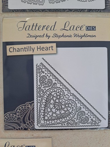 PAQUETE DE ENCAJE ANDRAJOSO 8 troqueles de pétalos de corazón de diamante con arco floreciente Chantilly Rose Nuevo en paquete - Imagen 7 de 10