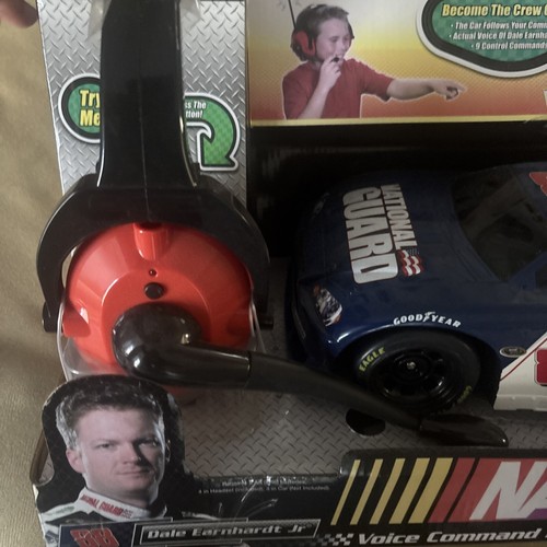 NIB NASCAR VOICE COMMAND RUMBLIN RACERS DALE EARNHARDT JR RACE CAR 88 From 2009 - Picture 7 of 7
