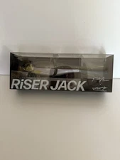 DRT Riser Jack Fish Arrow - RARE / Biwasagi Color