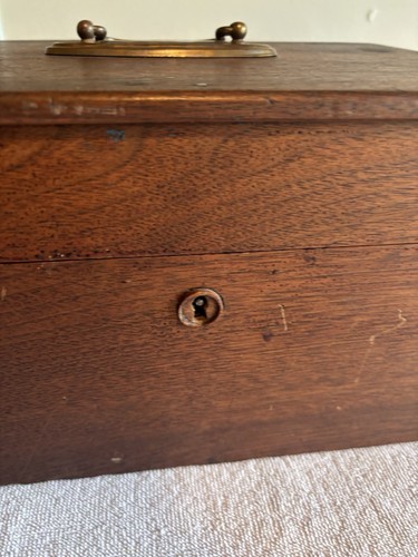Antique Wooden Document Keepsake Chest Box Original Early 19th C. Brass Handle - Picture 3 of 18