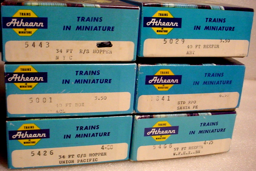 LOT (12) ATHEARN HO Train Cars COORS Chemical UP BOX SF BAGGAGE REEFER HOPPER - Picture 8 of 14