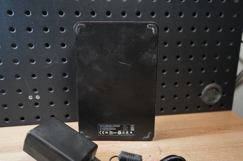 (G) WD Elements 1TB External Hard Drive Storage WDBAAU0010HBK w/ POWER ADAPTER - Picture 4 of 5