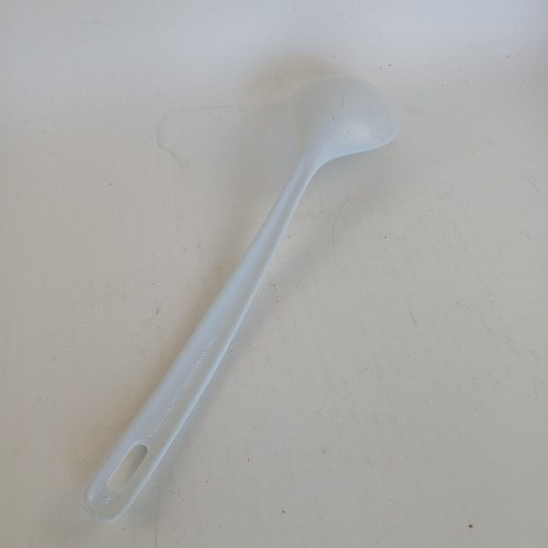 Vintage Melamine Ware Large Spoon Soup Serving White Taiwan JP-J37 White - Picture 2 of 4