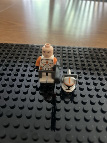 LEGO Star Wars Commander Cody Phase 1 Clone Trooper Minifigure SW0341 Set 7676 - Picture 4 of 4