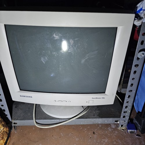 Monitor CRT 17" Samsung SyncMaster 750s - Bild 6 von 12