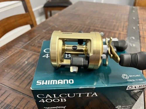 Shimano Gold Calcutta 400B Baitcasting Fishing Reel with Originwith Original Box