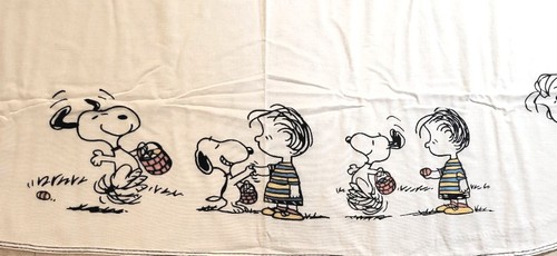Vintage Peanuts Snoopy Twin Bedspread Love is a Friend ~ 1970s - Picture 3 of 9