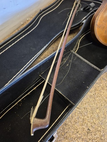 Fiddle / Violin - Picture 3 of 24