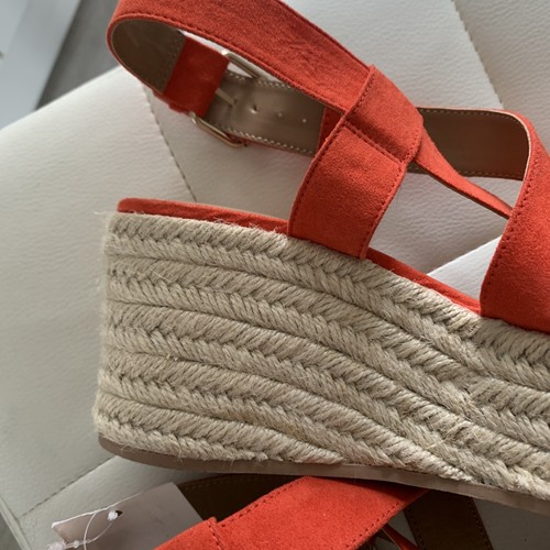 BNWT LADIES CORAL FAUX SUEDE PLATFORM WEDGE SANDALS BY H&M UK 4 EUR 37 RRP£24.99 - Imagen 5 de 8