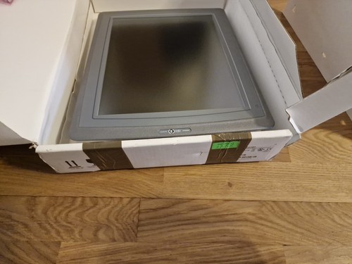 New Mitsubishi / Beijer E1151 HMI Operator Panel FREE SHIPPING - Picture 3 of 16