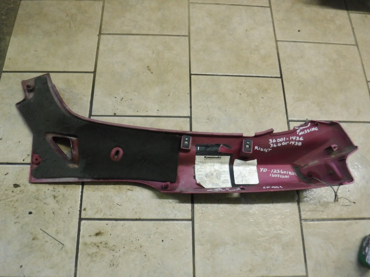 91-94 Kawasaki Ninja ZX-6 ZX6 D Rear Right Tail Fairing Cowl 36001