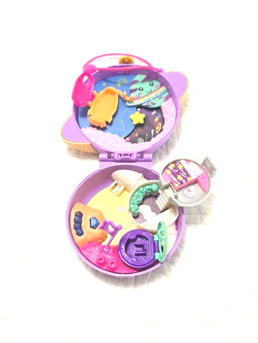 Polly Pocket Saturn Space Explorer Compat Playset - Foto 7 di 12