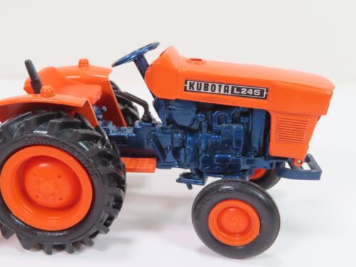 Trattore vintage Diapet Kubota L245 1/25 modello pressofuso con motozappa ~ fuori produzione - Foto 2 di 21