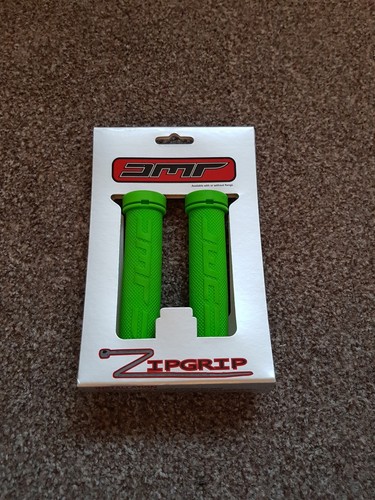 DMR Bikes DMR Zip Grip Without Flange Green DMR Bikes DMR Zip Grip Without Flange Green