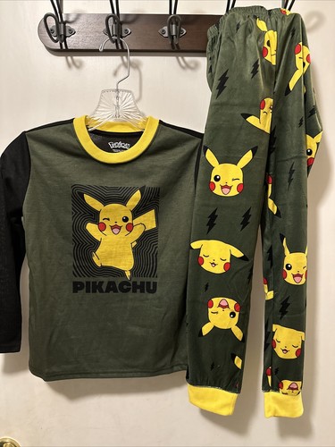 Pokémon Pikachu Boys Long Sleeve Graphic Fleece 2-Piece Pajama Set Size 6/7 - Bild 3 von 6