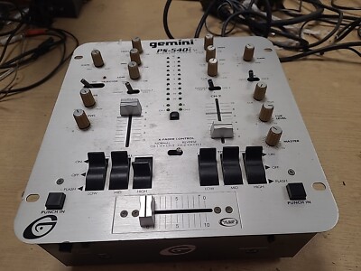 Gemini PS-540i Mixer - Ersatzteile oder Reparaturen.