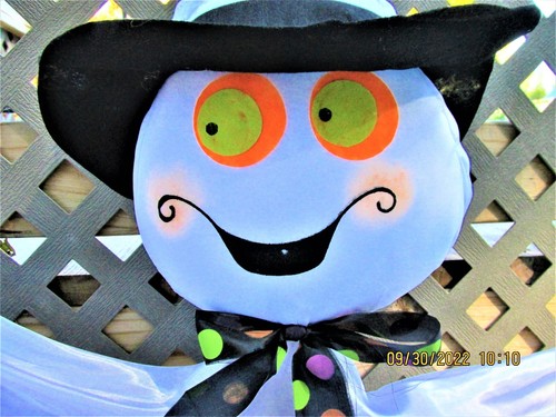HALLOWEEN Ghost Boo with Hat Hanging Décor 36 in wide - Picture 2 of 8