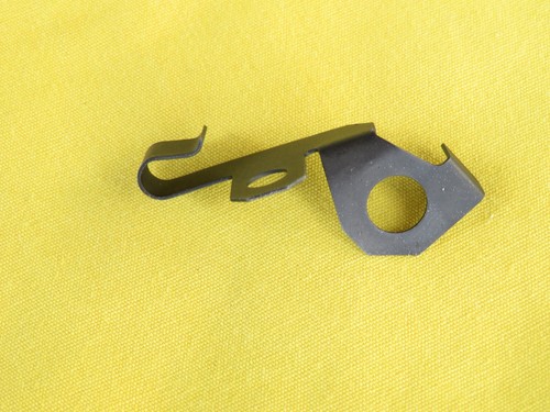 69 70 Shelby, 69-73 Mustang Cougar 351, FMX A/T Lower Modulator Line Clip - Picture 4 of 6
