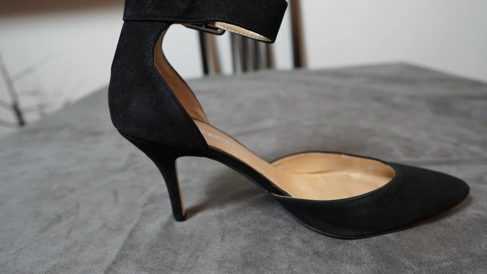 AUDREY BROOKE Abhylda Negro Gamuza Cuero Punta Tacones con Correa para el Tobillo 11 M Foto 3 de 4