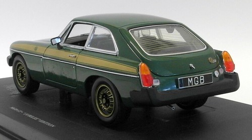 Universal Hobbies 1/18 Scale Diecast - 4458 MG MGB GT Jubilee Edition Green/Gold - Picture 3 of 8