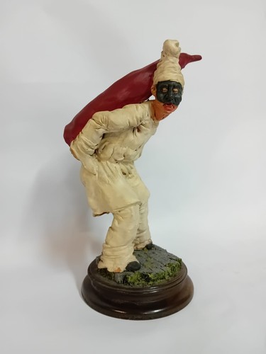 PULCINELLA IN TERRACOTTA CON CORNO CON BASE IN PIETRA E LEGNO SCONTO 10% - Foto 5 di 12