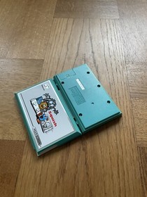 Nintendo Game & Watch Squish MG-61 Multi Screen Electric Game 1986