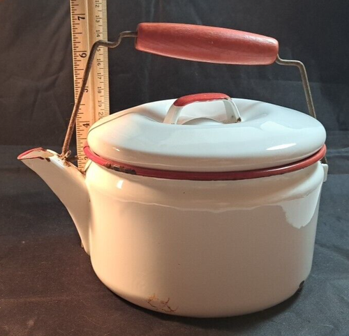 Vintage Red and White Enamelware Country Kettle Kitchen Tea Pot with Wood Handle - Picture 20 of 22