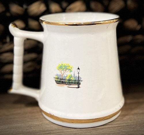 Prince William Piccadilly Circus 22 Karat Gold Collector Mug Made In England - Photo 3 sur 3